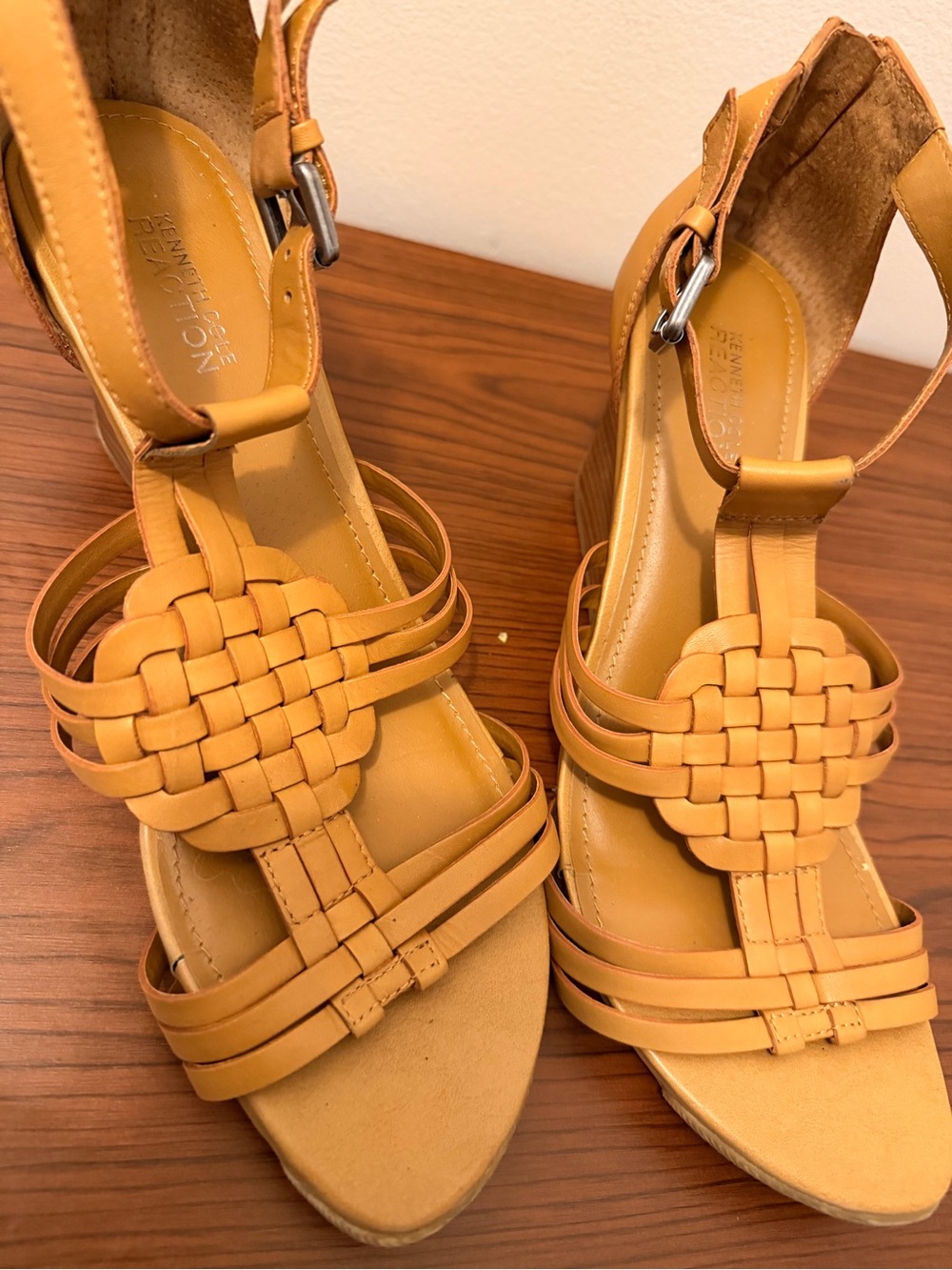 Kenneth Cole Reaction Women’s Camel Woven T-Strap BoHo Sandals